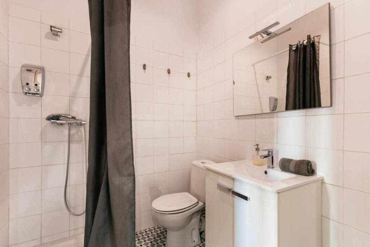 Cozy & Central Apartment Barcellona Esterno foto